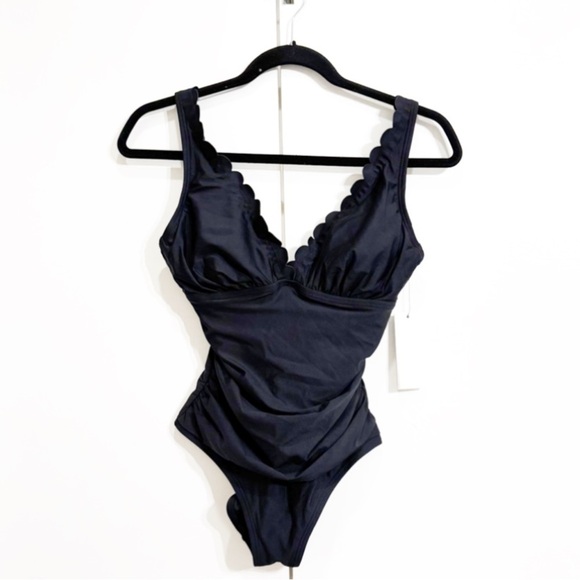 Calvin Klein Black Scalloped Neck One Piece Swimsuit Size 6 - Picture 2 of 5